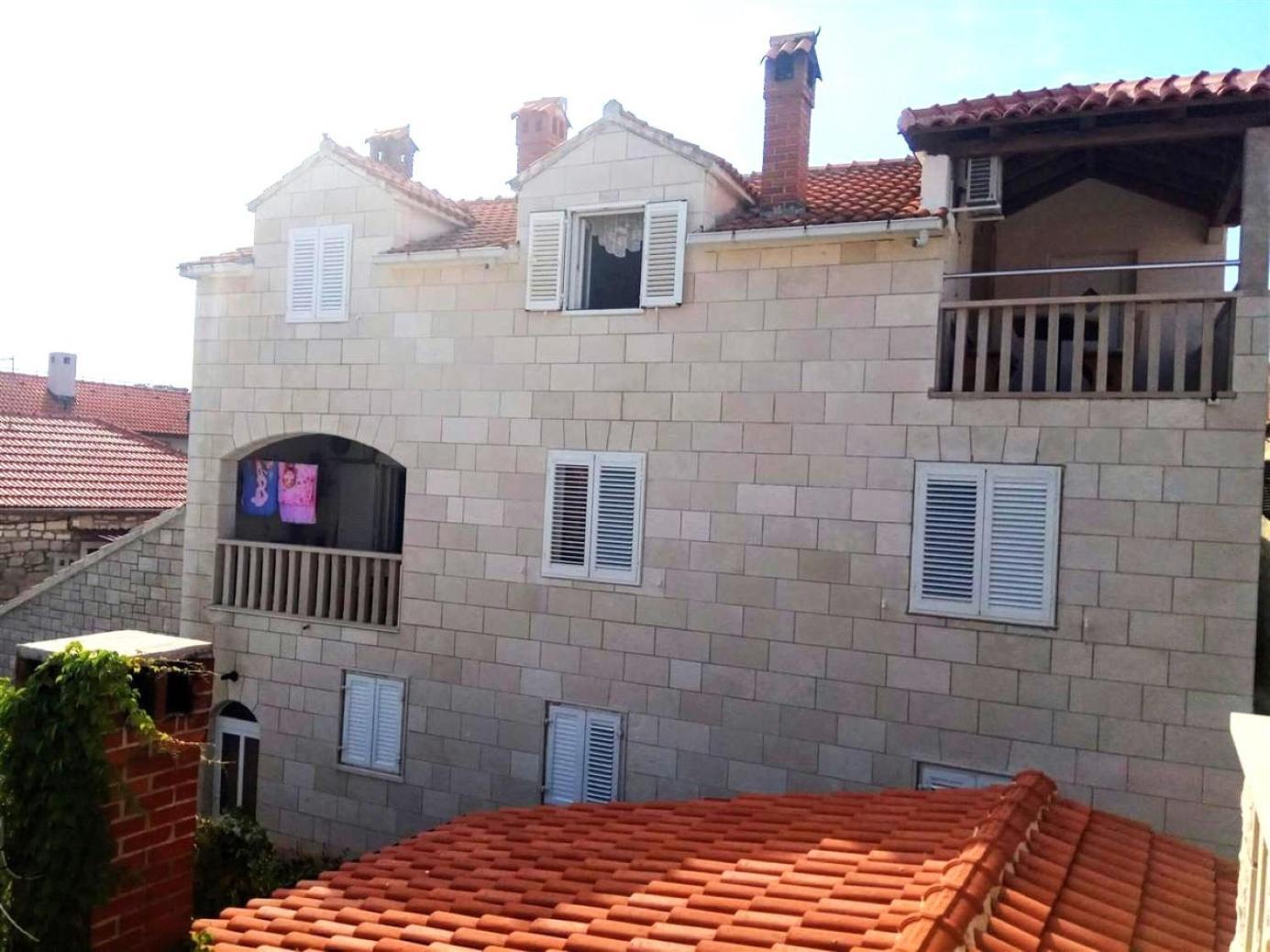 Apartmani Banic Postira Exterior foto