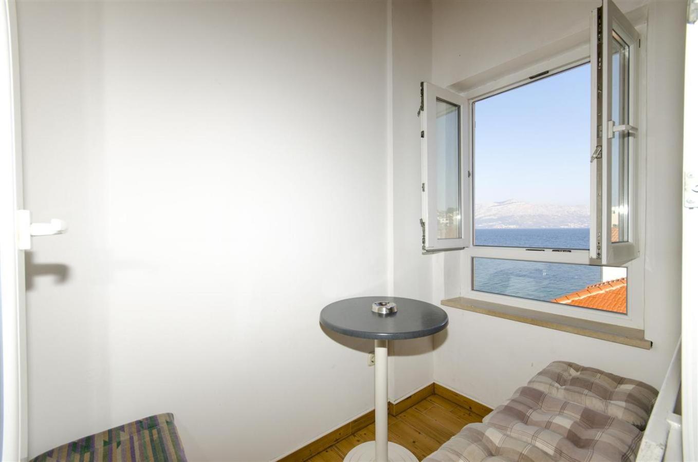 Apartmani Banic Postira Exterior foto